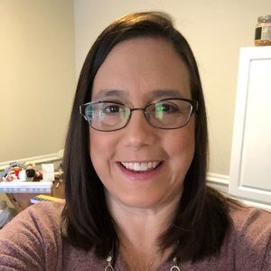 Meet your Posher, Monica